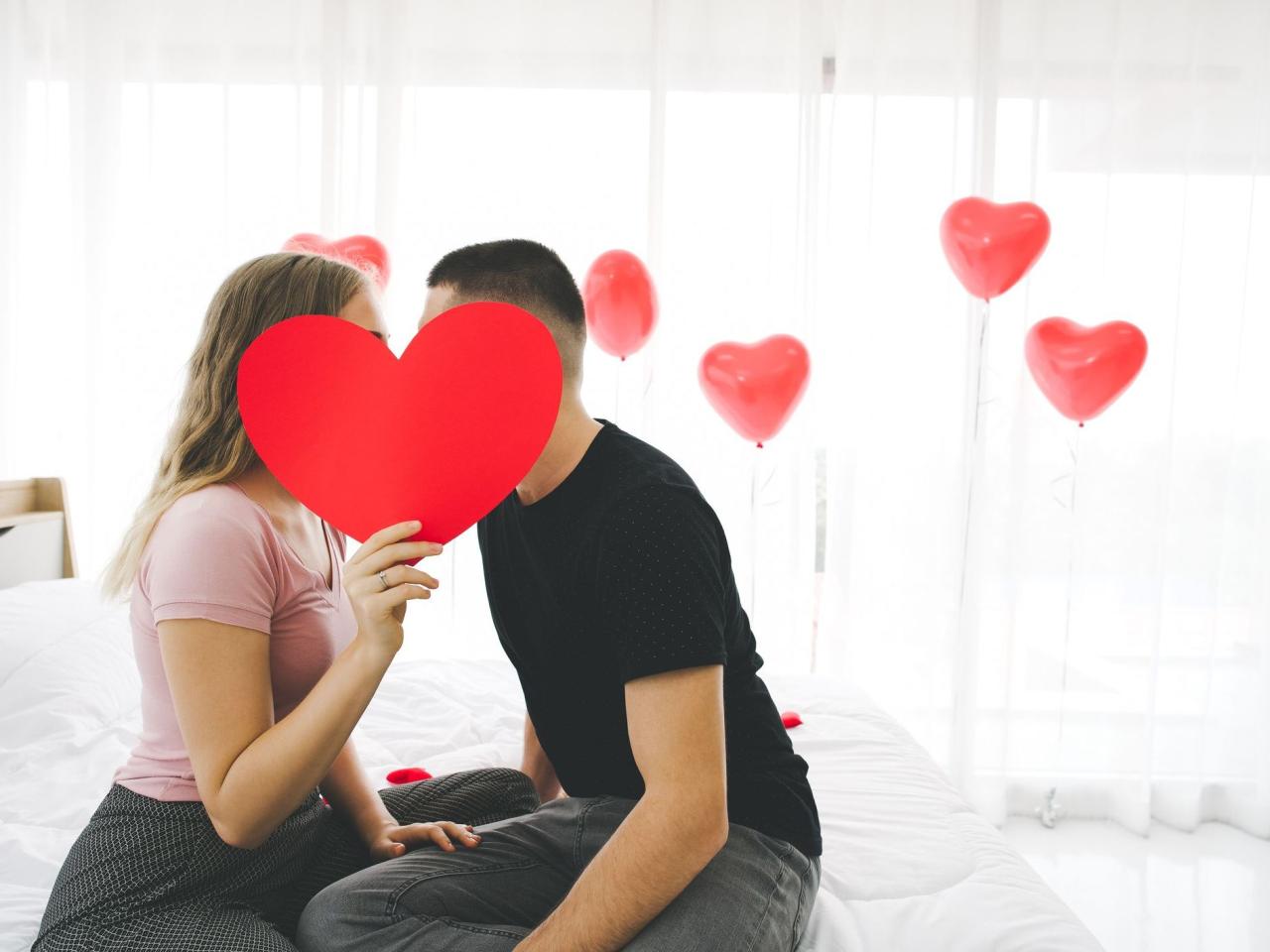30 Valentine's Day Questions - Valentine's Questions for Couples
